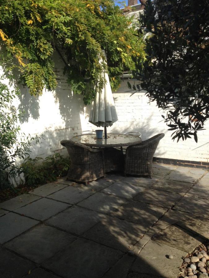 The Clockhouse Old Windsor Exterior foto
